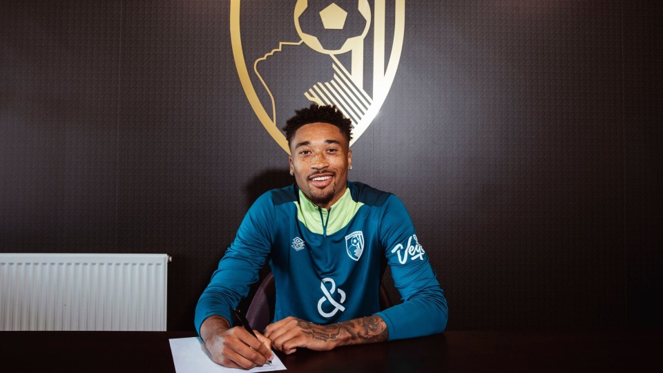 包含谢菲联客场逼平伯恩茅斯,争取保级保级的词条 包含谢菲联客场逼平伯恩茅斯,争取保级保级的词条