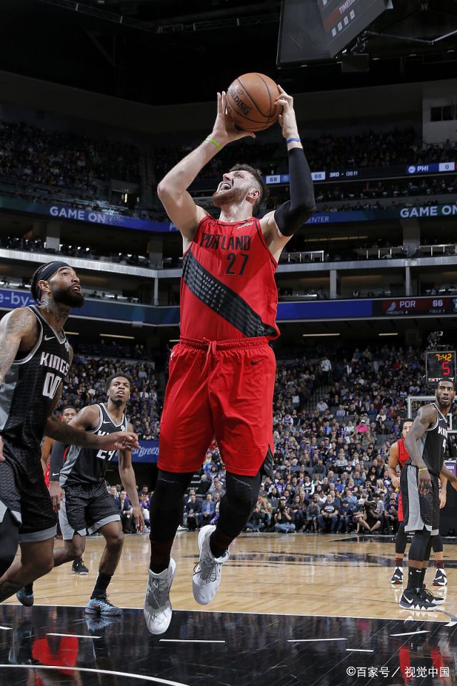 国王险胜山西队，武切维奇统治全场